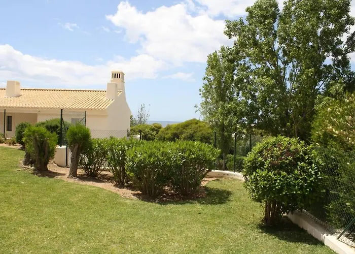 T1 - Senhora Da Rocha *